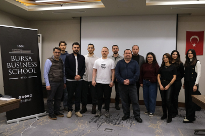 Bursa Business School, Yapay Zeka Destekli E-Ticaret ve E-İhracat Programı Düzenledi