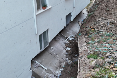 Nevşehir’de istinat duvarı çöktü: 10 ev tahliye edildi