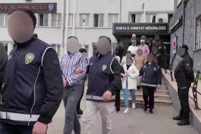 Bursa’da sahte doktor çetesi çökertildi... Evleri kaçak kliniğe çevirmişler