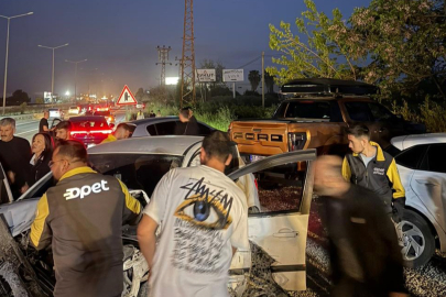 Antalya'da Feci Kaza: 4 Yaralı