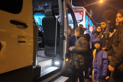 İzmir'de göçmen botu faciası! 9 yaşındaki çocuk hayatını kaybetti