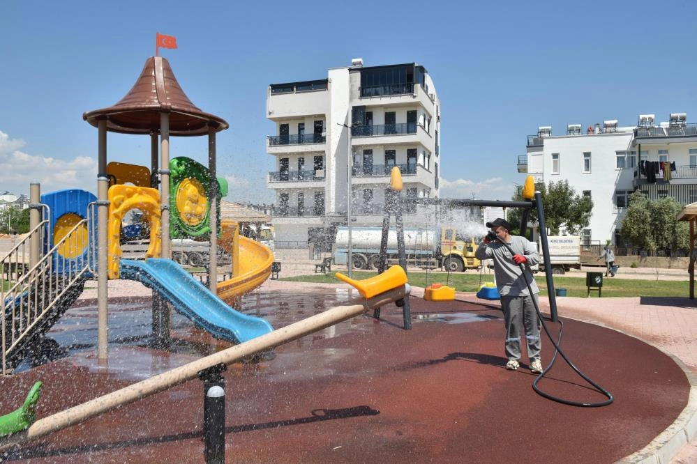 Park ve oyun alanlarında hijyen seferberliği