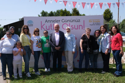 Başkan Şadi Özdemir Anneler Günü’nü Bizim Ev katılımcılarıyla kutladı