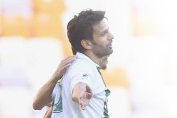 Bursaspor'da kaptanla yollar ayrıldı
