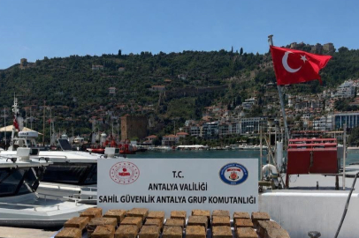 Sahilde şüpheli paket alarmı: İçinden 40 kilogram esrar çıktı!
