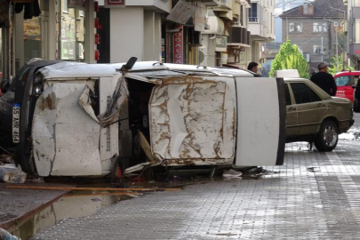 Sel felaketinin boyutu gün ağarınca ortaya çıktı