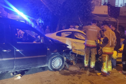 İskenderun'da feci kaza: 4 yaralı