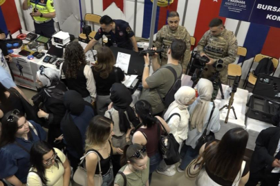 Uludağ Kariyer Fuarı'nda jandarma rüzgarı