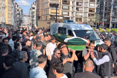 Motosiklet kazasında hayatını kaybeden sanatçı son yolculuğuna uğurlandı