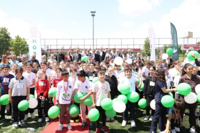 Osmangazi’de çocuk olimpiyatları nefes kesen yarışlara sahne oldu