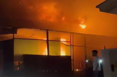 Prefabrik Evler Alevlere Teslim Oldu