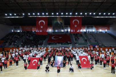 İnegöl’de 19 Mayıs Törenlerine Yoğun Katılım