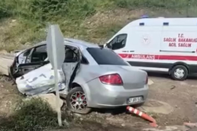 Otomobil ile otobüsün çarpıştığı kazada sıkışan yaralıları itfaiye kurtardı