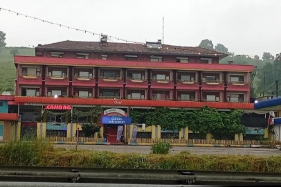 Otelde çıkan silahlı çatışmada 2 kişi öldü, 1 kişi ağır yaralandı