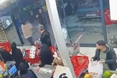 "Bir bakar mısın" diyerek çağırıp kafa attı
