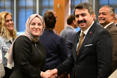 Başkan Oktay Yılmaz belediye personeliyle bayramlaştı