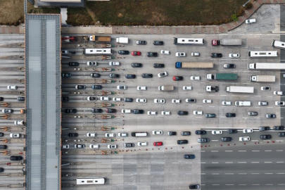 Kurban Bayramı tatilini fırsat bilen onbinlerce kişi sahil bölgelerine göç etti