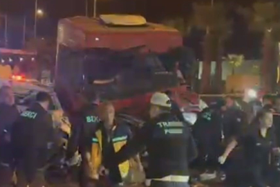 Giresun'da feci kaza! TIR, iki otomobile çarptı: 5 ölü, 6 yaralı