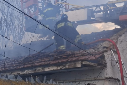 Müstakil Ev Alevlere Teslim Oldu