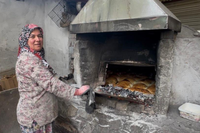 Bayrama özel köylerde taş fırınlarda pişen "bayram çöreği" yok satıyor