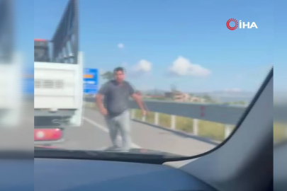 Yol verme tartışmasında sopalı saldırıdan kaçarak kurtuldular