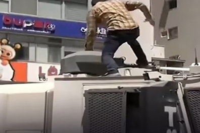 TOMA'ya zarar veren şahıs, eğitimci çıktı
