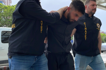 Annesinin Sevgilisini Öldürüp Kaçmıştı...