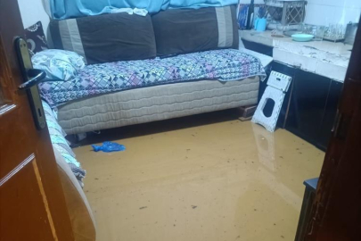 Sağanak yağış sebebiyle evleri su bastı