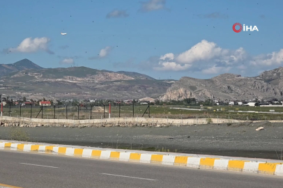 Van'da şiddetli rüzgar uçaklara pisti pas geçirdi