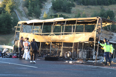 Denizli’deki 8 kişinin öldüğü otobüsten geriye sadece demir yığını kaldı