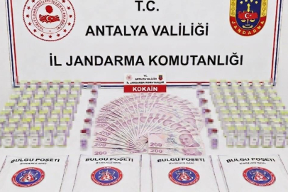 Tatil merkezlerinde turistlere uyuşturucu satan 15 kişi tutuklandı