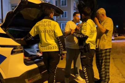 Bursa'da alkollü sürücüye alkolmetre dersi kamerada