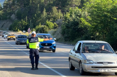 Radar uygulamasında hız kuralarına uymayan sürücülere ceza