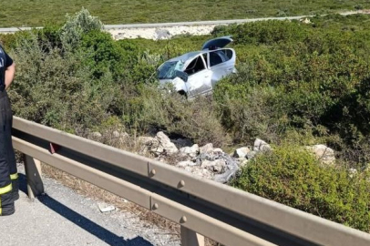 Otomobil Makilik Alana Uçtu: 2 Ölü