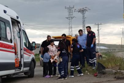 Kars’ta korkunç kaza: 3’ü çocuk 5 kişi yaralandı