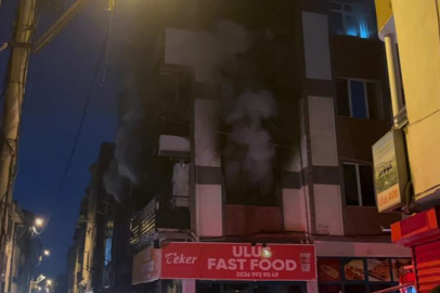 Bursa'da yangın: Anne, baba ve 3 çocuk dumandan etkilendi