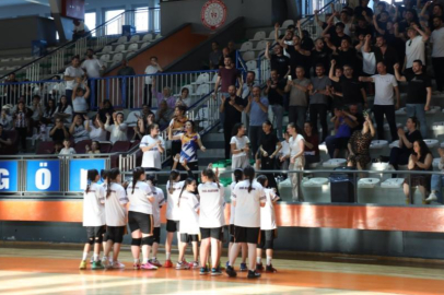 İnegöl Belediyespor U12 Kız Basketbol Takımı Bursa üçüncüsü oldu