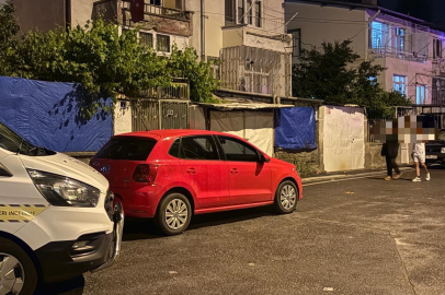 2 Katlı Evi Kurşun Yağmuruna Tuttular