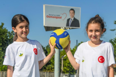 Geleceğin voleybolcuları Osmangazi’de yetişiyor