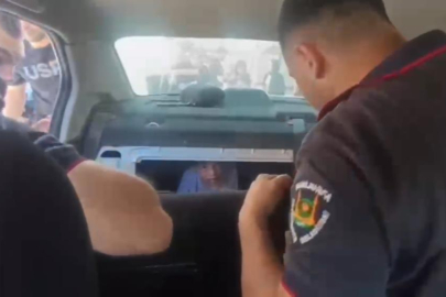 Otomobille aradıkları çocuk bagajdan çıktı
