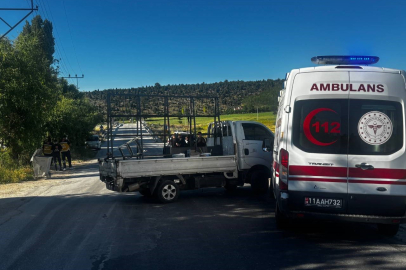 Bilecik’te Feci Kaza: Ambulans ile Kamyonet Çarpıştı