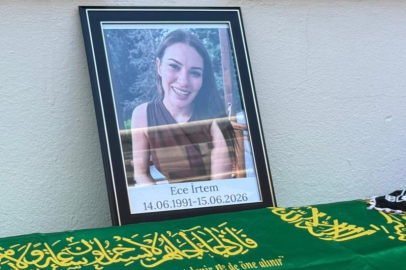 Oyuncu İrtem'i, Kuşadası'nda sevenleri son yolculuğuna uğurladı