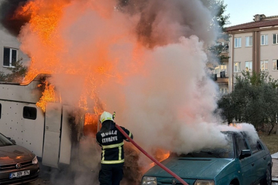 Karavan Alev Topuna Döndü
