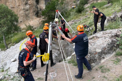 Define aramak için açtıkları kuyuda 2 kişi hayatını kaybetti