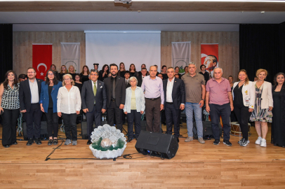 Anadolu İncisi Korosu İlk Konseriyle Sahne Aldı