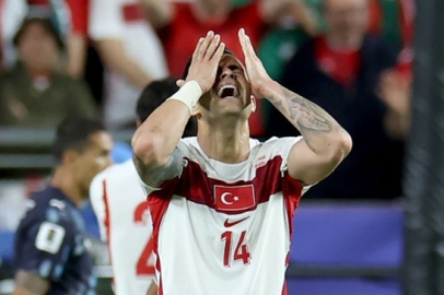 Milli futbolcular gözyaşlarını tutamadı