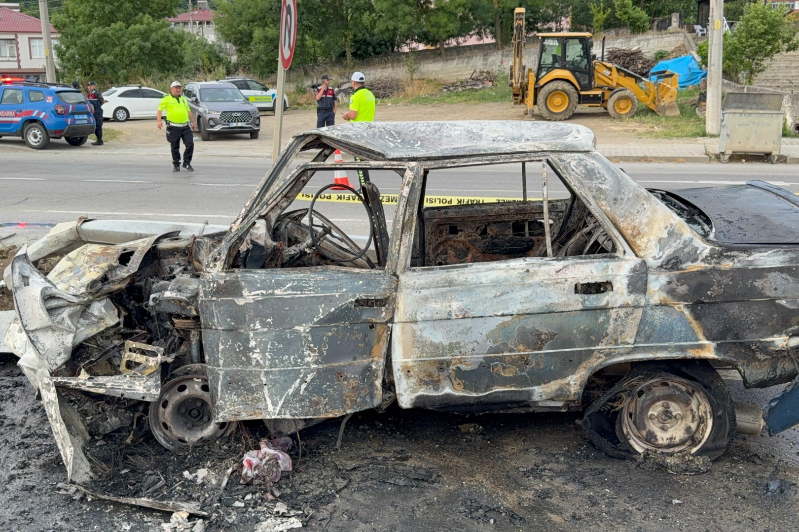 Refakatçi olarak hastaneye giderken kazada hayatını kaybetti