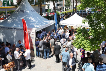 Bursa Büyükşehir'den 17 ilçede aşure ikramı