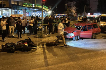 Kırmızı ışık ihlali felaket getirdi: Otomobilin çarptığı motosikletli ağır yaralandı
