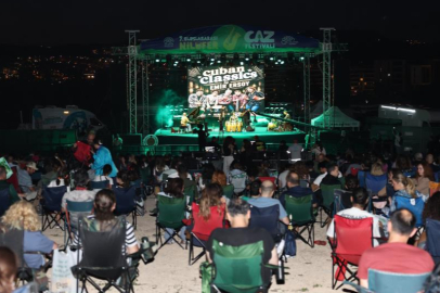 Nilüfer Caz Festivali’nde Emir Ersoy sahne aldı